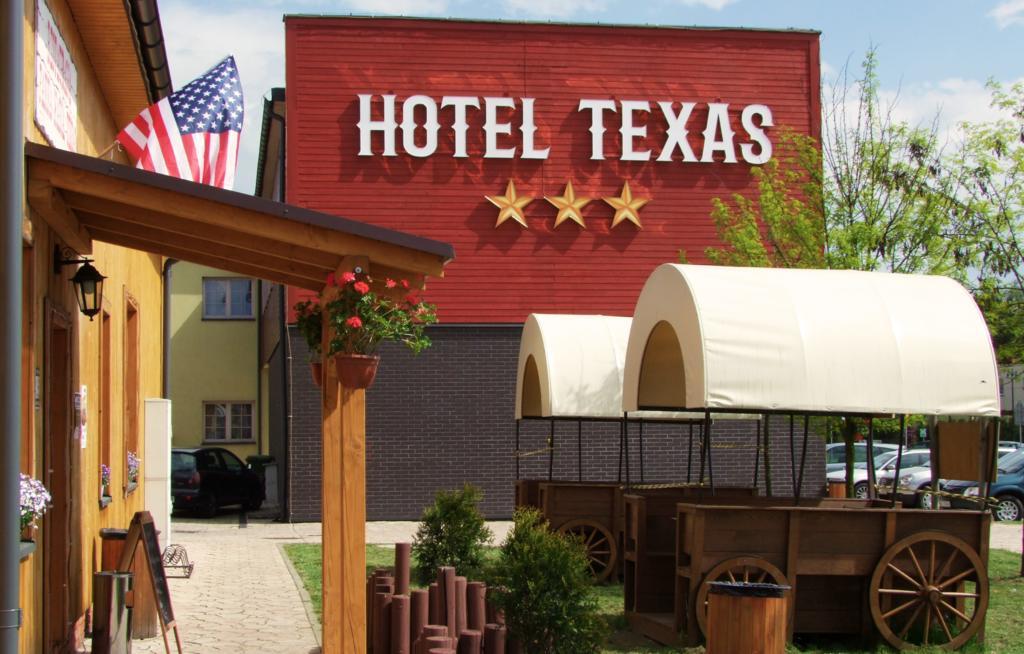 Hotel Texas - Жори Екстериор снимка